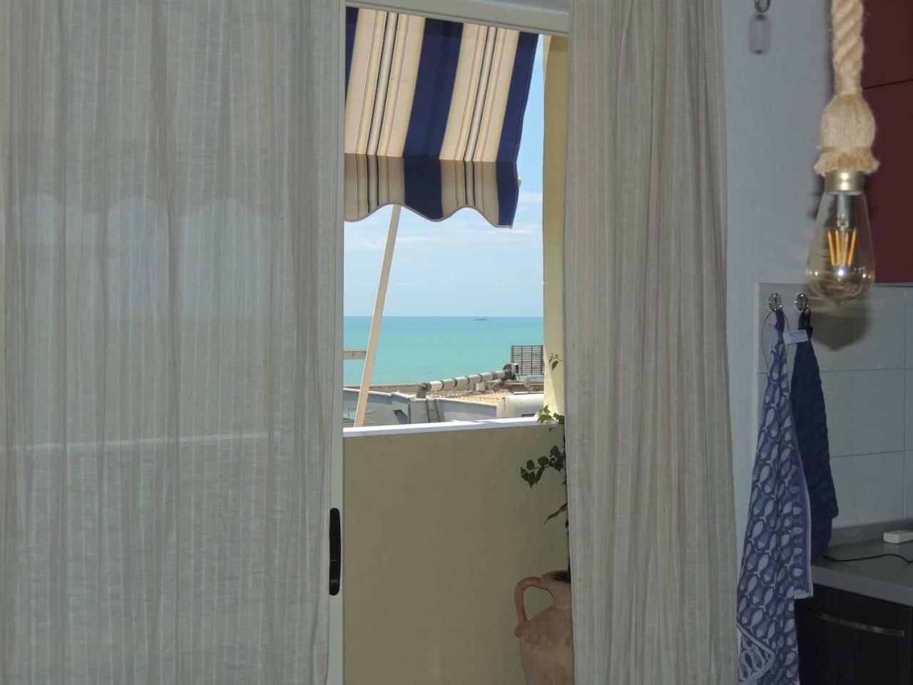 Nora Apartments Durrës Exteriör bild